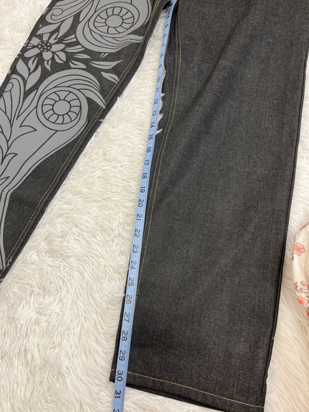 New- men’s game time jeans - Picture 9 of 10